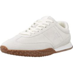Buty LE COQ SPORTIF VELOCE I Biały. Białe buty zimowe męskie le coq sportif, bez wzorów, z tkaniny, bez obcasa, bez zapięcia. Za 331.99 zł.
