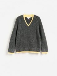 Sweter z dodatkiem wełny - szary. Szare swetry nierozpinane damskie Reserved, l, bez wzorów, z dzianiny, bez kołnierzyka, bez ramiączek. Za 179.99 zł.