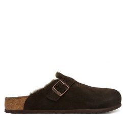 Klapki Birkenstock. Brązowe klapki męskie Birkenstock, bez wzorów, bez zapięcia. Za 689.99 zł.