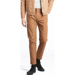 Levi's Hi-Ball Utility Spodnie Brązowy Beżowy. Brązowe spodnie sportowe męskie Levi's®, s, bez wzorów, z bawełny. Za 395.95 zł.
