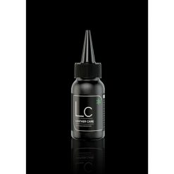 Krem ochronny do butów skórzanych Sneaker LAB - LEATHER CARE 50ml. Brązowe buty zimowe męskie SNEAKER LAB, bez wzorów, bez obcasa, bez zapięcia. Za 39.99 zł.