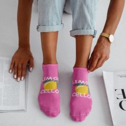 Różowe stopki damskie limoncello 1219. Czerwone skarpetki damskie Milena, bez wzorów, z bawełny. Za 14.90 zł.