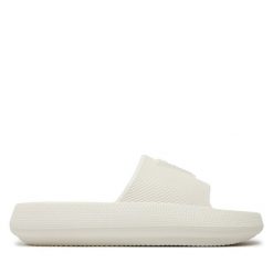Klapki Guess. Białe klapki damskie Guess, z aplikacjami, bez obcasa, bez zapięcia. Za 149.99 zł.
