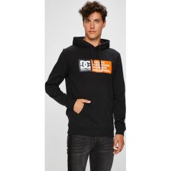 DC - Bluza. Czarne bluzy męskie DC, l, bez wzorów, z bawełny, bez ramiączek, z kapturem. W wyprzedaży za 199.90 zł.