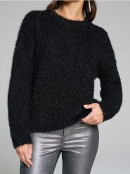 Sweter - czarny. Czarne swetry nierozpinane damskie Sinsay, l, bez wzorów, z materiału, bez kołnierzyka, bez ramiączek. Za 59.99 zł.