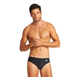Kąpielówki slipy męskie na basen Arena Crossing Brief. Czarne kąpielówki męskie ARENA, m, bez wzorów. Za 40.99 zł.