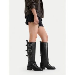 Kozaki G-Star. Czarne kozaki damskie G-Star, bez wzorów, bez obcasa, na słupku, bez zapięcia. Za 699.99 zł.