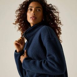 Damska bluza polarowa Frankie Borg Longline Half Zip. Niebieskie bluzy damskie Regatta, bez wzorów, z materiału, biznesowe, bez ramiączek, bez kaptura. Za 315.50 zł.