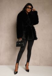 Czarne Klasyczne Legginsy High Waist z Zapiętkami i Ociepleniem Serafeia. Czarne legginsy damskie Renee, bez wzorów, z jeansu. Za 59.99 zł.