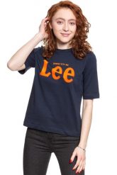 LEE T SHIRT DAMSKI TEE MIDNIGHT NAVY L43RAIMA 112109732. Niebieskie t-shirty damskie Lee, l, bez wzorów, bez kołnierzyka, bez ramiączek. Za 69.99 zł.