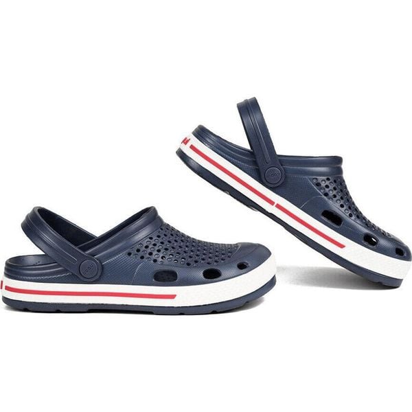 Klapki basenowe męskie Coqui Lindo. Białe klapki damskie Coqui, bez wzorów, bez zapięcia. Za 153.99 zł.