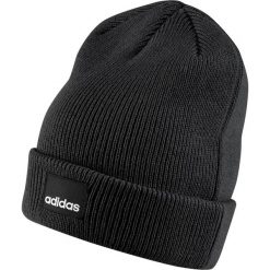 CZAPKA ZIMOWA ADIDAS BEANIE (DAMSKA). Czapki damskie Adidas, na zimę, bez wzorów, z dzianiny. W wyprzedaży za 59.99 zł.