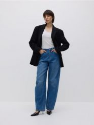 Jeansy balloon fit - niebieski. Niebieskie jeansy damskie Reserved, bez wzorów, z bawełny. W wyprzedaży za 59.99 zł.