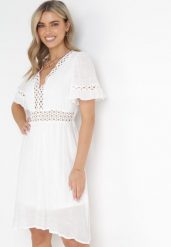 Biała Rozkloszowana Sukienka Mini z Koronkowymi Wstawkami i Gumkami w Pasie Jolen. Białe sukienki damskie Born2be, na imprezę, na lato, m, bez wzorów, z koronki, bez kołnierzyka, bez ramiączek, mini, rozkloszowane. Za 129.99 zł.