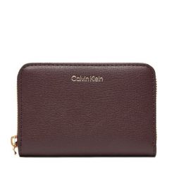 Portfel Calvin Klein. Czerwone portfele damskie Calvin Klein. Za 169.99 zł.