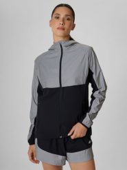 4F Kurtka do biegania odblaskowa damska - czarna S. Czarne kurtki sportowe damskie 4F, l, bez wzorów, z materiału, bez ramiączek, bez kaptura, do biegania. Za 349.99 zł.