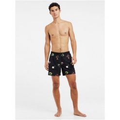 Spodenki męskie Protest PRTVUNG beachshort. Czarne szorty męskie Protest, bez wzorów, sportowe. Za 239.99 zł.