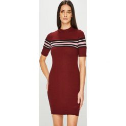 Tally Weijl - Sukienka. Brązowe sukienki damskie TALLY WEIJL, na co dzień, l, bez wzorów, z bawełny, casualowe, bez kołnierzyka, bez ramiączek, mini, dopasowane. W wyprzedaży za 69.90 zł.