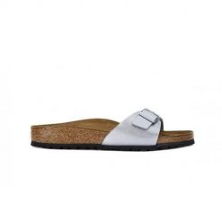 Klapki damskie Birkenstock 040413. Szare klapki damskie Birkenstock, bez wzorów, z materiału, biznesowe, bez obcasa, bez zapięcia. Za 249.00 zł.