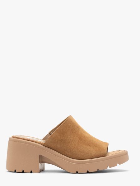 Rude klapki damskie wsuwane. Brązowe klapki damskie Ryłko, na lato, bez wzorów, ze skóry, boho, bez obcasa, na obcasie, bez zapięcia. W wyprzedaży za 279.99 zł.
