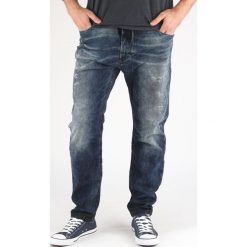 Diesel Narrot Dżinsy Niebieski. Niebieskie jeansy męskie Diesel, z bawełny, vintage. Za 1,325.95 zł.