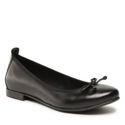 Baleriny Lasocki. Czarne balerinki damskie Lasocki, bez wzorów, bez obcasa, bez zapięcia. Za 169.99 zł.