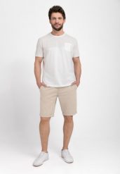 Klasyczne spodenki męskie, Regular Fit, P-LUIZ. Brązowe szorty męskie Volcano, bez wzorów, z bawełny, casualowe. Za 159.99 zł.