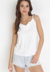Biała Bluzka Top z Tkaniny Plumeti i Koronką Fedora. Białe bluzki damskie Born2be, l, bez wzorów, z koronki, bez kołnierzyka, bez ramiączek. Za 49.99 zł.