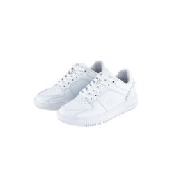 Buty sportowe CHAMPION REBOUND LOW S32415-WW009. Białe obuwie sportowe damskie Champion, bez wzorów, bez zapięcia, trekkingowe. Za 229.00 zł.