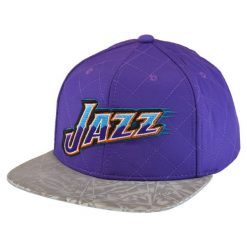 Czapka z daszkiem Mitchell & Ness NBA Diamond Base Snapback HWC -UJAYYPPPPURP. Fioletowe czapki damskie Mitchell & Ness, bez wzorów, sportowe. Za 89.00 zł.