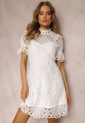 Biała Sukienka Aeryse. Białe sukienki damskie Renee, m, z aplikacjami, z koronki, bez kołnierzyka, bez ramiączek, mini. Za 149.99 zł.