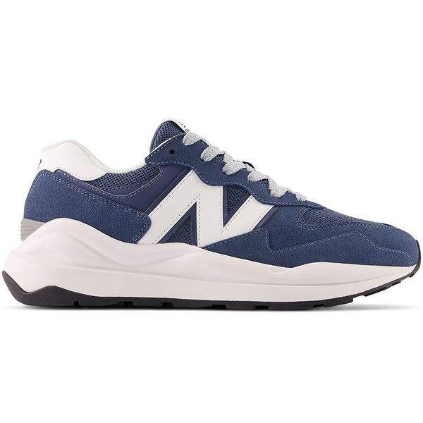 Buty męskie New Balance M5740VPA – niebieskie. Niebieskie buty sportowe męskie New Balance, na wiosnę, bez wzorów, z gumy, bez zapięcia. Za 399.99 zł.
