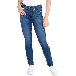 Calvin Klein 011 Dżinsy Niebieski. Niebieskie jeansy damskie Calvin Klein, bez wzorów, z bawełny. Za 497.95 zł.