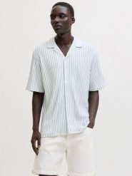 Jack & Jones koszula z krótkim rękawem Mężczyźni Comfort Fit Bawełna niebieski, S. Niebieskie koszule męskie Jack & Jones, m, bez wzorów, z bawełny, bez kołnierzyka, bez ramiączek. Za 199.95 zł.