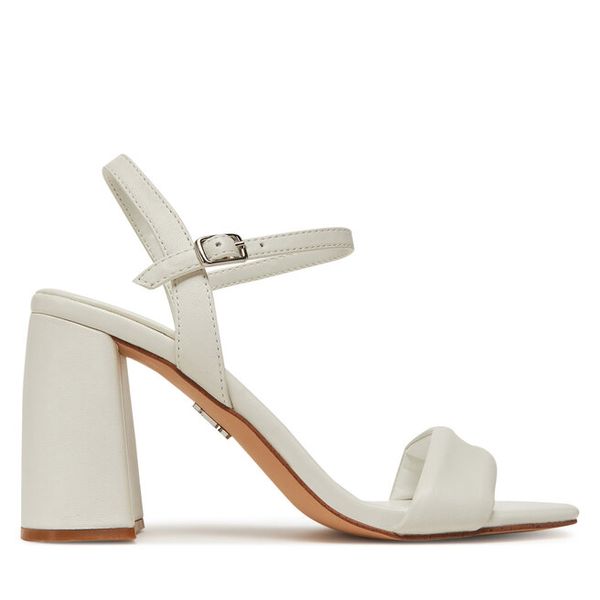 Sandały Steve Madden. Białe sandały damskie Steve Madden, bez wzorów, bez obcasa, na słupku, bez zapięcia. Za 389.99 zł.