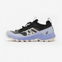 Buty turystyczne damskie Quechua MH500 Faster. Czarne obuwie trekkingowe damskie QUECHUA, bez zapięcia. W wyprzedaży za 219.99 zł.