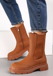 Brązowe Botki Workery na Grubej Podeszwie Nikomeda. Brązowe botki damskie Renee, bez wzorów, z dzianiny, eleganckie, bez obcasa, na obcasie, bez zapięcia. Za 99.99 zł.