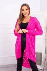 Sweter z geometrycznym wzorem różowy. Czerwone swetry nierozpinane damskie KESI, l, bez wzorów, z wełny, eleganckie, bez kołnierzyka, plus size, bez ramiączek. Za 158.92 zł.