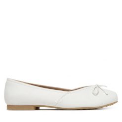 Baleriny Caprice. Białe balerinki damskie Caprice, bez wzorów, bez obcasa, bez zapięcia. Za 339.99 zł.