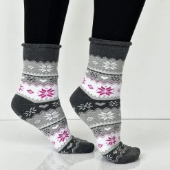 Skarpetki damskie frotte bezuciskowe Norweskie 1035 pu. Fioletowe skarpetki damskie Milena, bez wzorów, z bawełny. Za 21.90 zł.