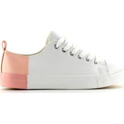 Trampki dwukolorowe białe BK378 White / Bare Pink. Białe trampki i tenisówki damskie ButyModne, bez wzorów, z gumy, bez zapięcia. W wyprzedaży za 79.00 zł.