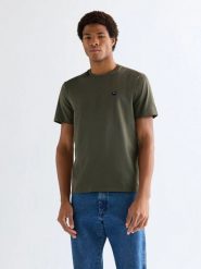 MESKA KOSZULKA WRANGLER SIGN OFF TEE DEEP DEPTHS 112378011. T-shirty męskie Wrangler, xl, bez wzorów, bez kołnierzyka, bez ramiączek. Za 79.99 zł.