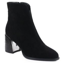 Skórzane botki damskie na ozdobnym obcasie czarne Vinceza 66801. Czarne botki damskie VINCEZA, bez wzorów, z nubiku, eleganckie, bez obcasa, bez zapięcia. Za 135.99 zł.