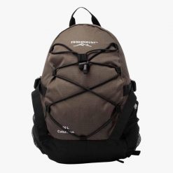Plecak turystyczny unisex Swedemount Columbus 20L. Zielone plecaki męskie SWEDEMOUNT, bez wzorów, z materiału, wakacyjne. Za 169.99 zł.