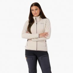 Bluza polarowa turystyka damska Swedemount Stryn Fleece szybkoschnąca. Białe bluzy damskie SWEDEMOUNT, na zimę, bez wzorów, z polaru, sportowe, bez ramiączek, bez kaptura. Za 125.00 zł.