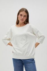 Bawełniana bluza z rękawami 3/4 biała. Białe bluzy damskie MOODO, l, bez wzorów, z bawełny, bez ramiączek, bez kaptura. Za 99.99 zł.