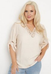 Jasnobeżowa Bluzka z Bawełną i Ozdobnym Haftem Edirilita. Brązowe bluzki damskie Born2be, xl, bez wzorów, z bawełny, bez kołnierzyka, bez ramiączek. Za 69.99 zł.