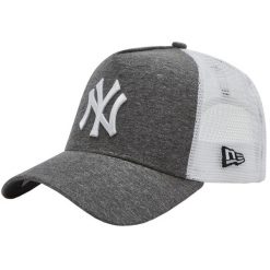 Czapka Trucker New Era MLB New York Yankees. Białe czapki damskie New Era, bez wzorów, z jersey. Za 149.99 zł.