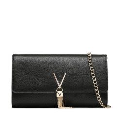 Torebka Valentino. Czarne torebki do ręki damskie Valentino, bez wzorów, bez dodatków. Za 239.99 zł.