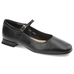 Czarne Półbuty Armodo Stylowe Obuwie Damskie. Czarne półbuty damskie Armodo, bez wzorów, ze skóry, biznesowe, bez obcasa, na obcasie, bez zapięcia. Za 259.00 zł.